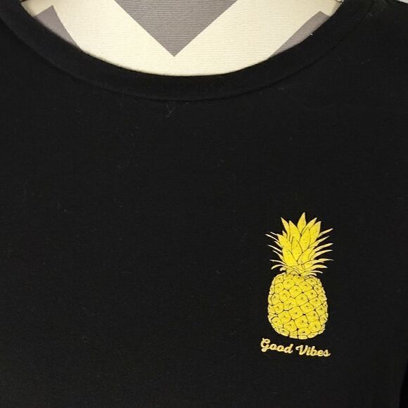 Good Vibes Pineapple Cropped Tee - Picture 2 of 7